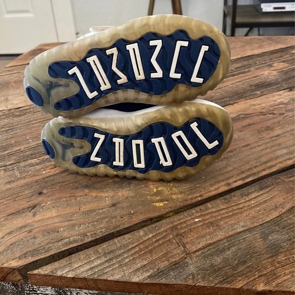 Jordan 11 Retro - Picture 7 of 8